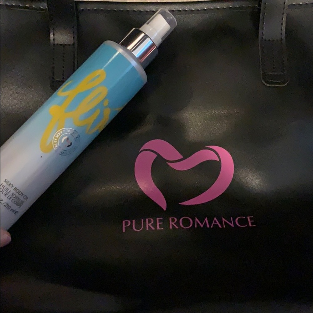 Pure Romance Body Dew